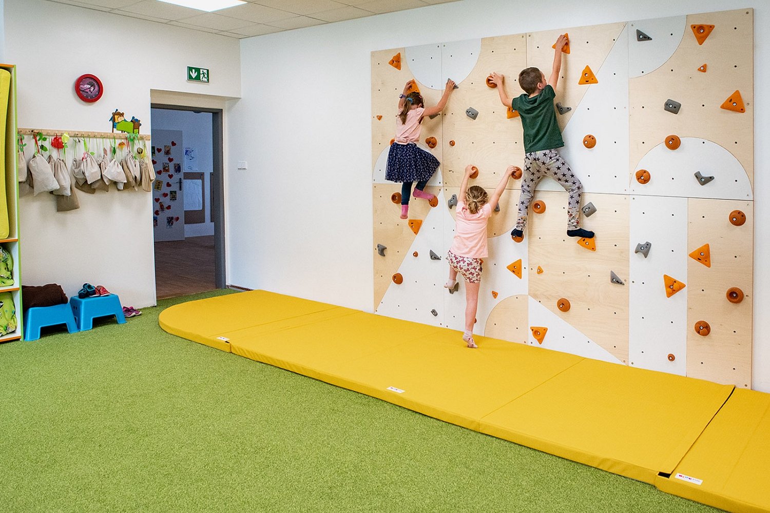 Čiužinys laipiojimo sienelei Blockids10 - viešosioms erdvėms