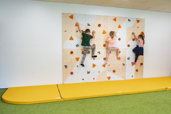 Čiužinys laipiojimo sienelei Blockids6 - viešosioms erdvėms