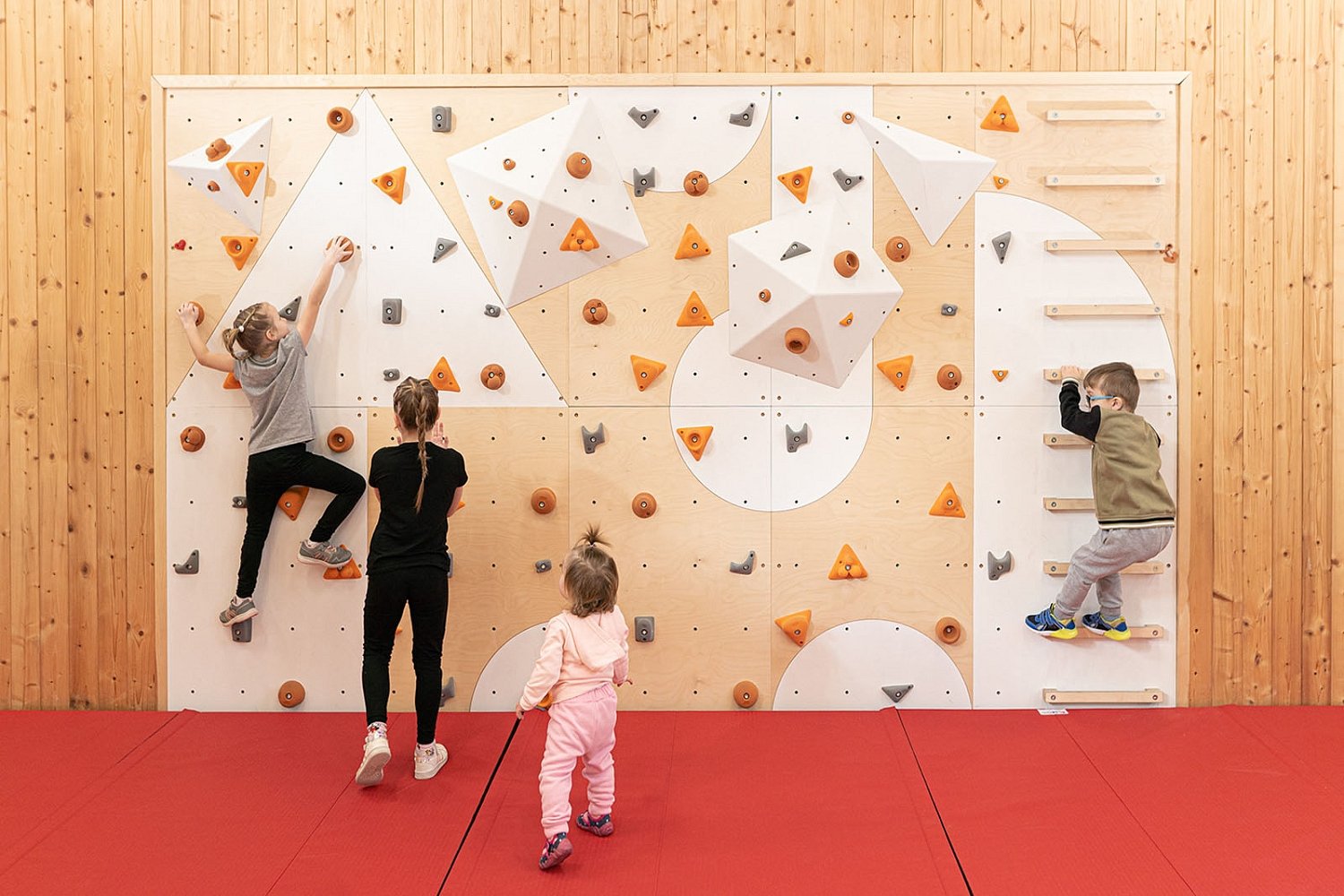 Čiužinys laipiojimo sienelei Blockids8 - viešosioms erdvėms